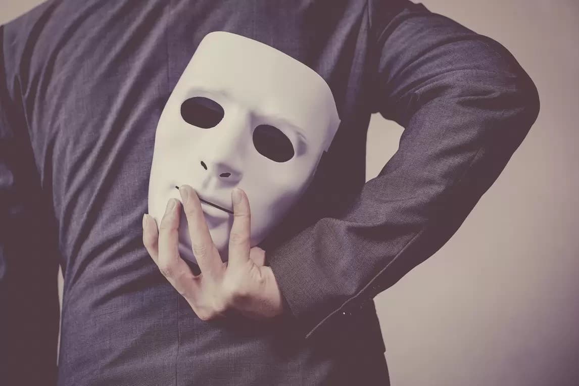 Financial Fraud Scams: What Should Banks Do to Intervene?